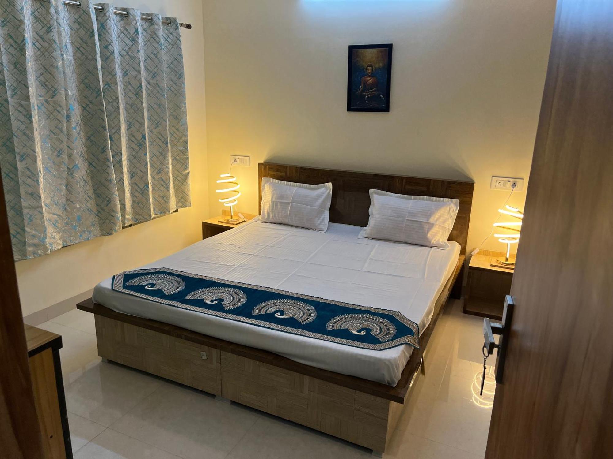 Hotel Shivashray Luxury Stays & Inn Ujjain Exteriör bild