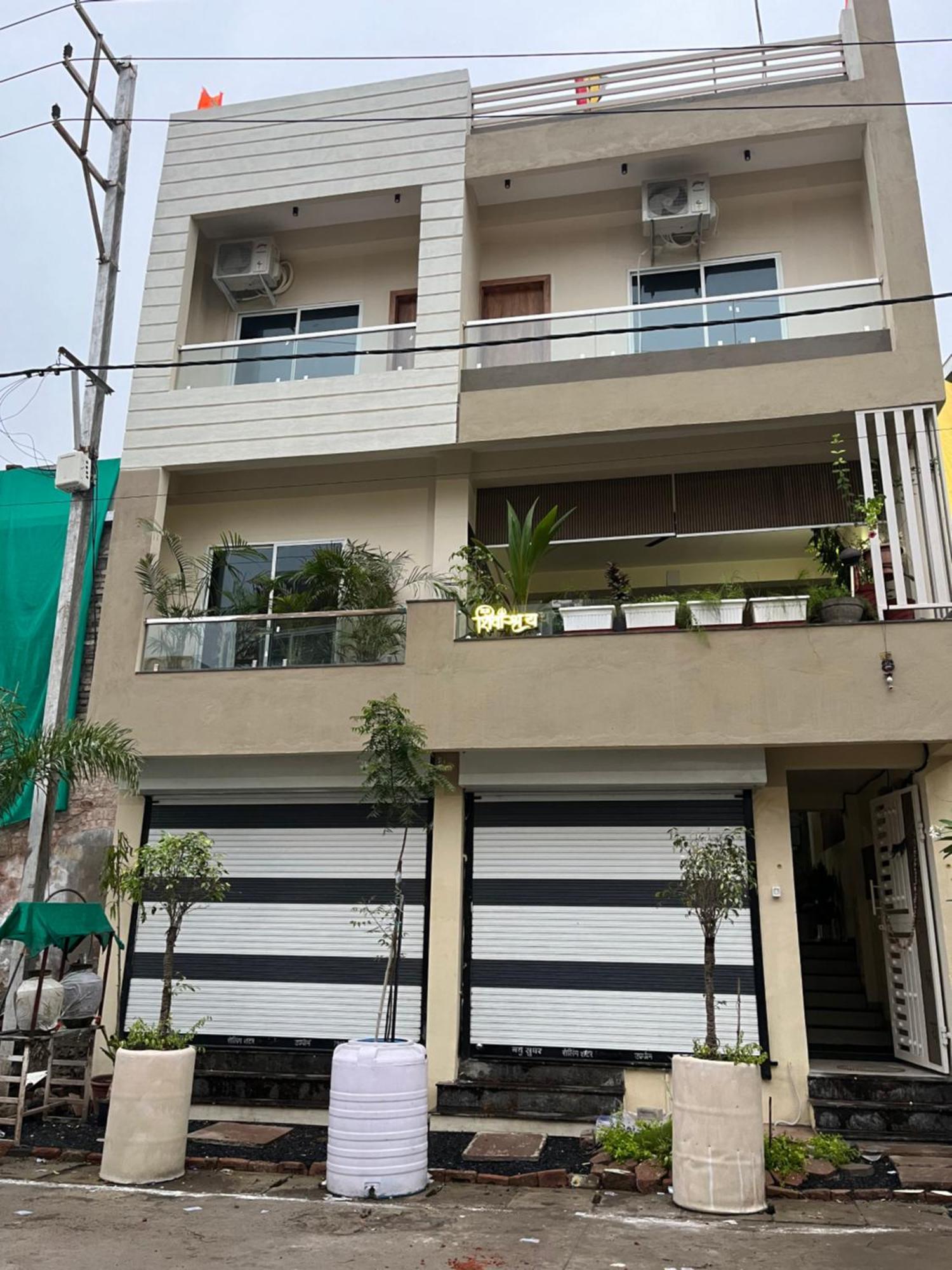 Hotel Shivashray Luxury Stays & Inn Ujjain Exteriör bild